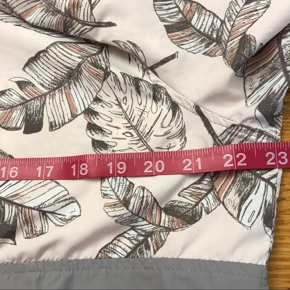 Empyre Women's Pullover Windbreaker Jacket Size Large Color Light Gray / Pink. - Picture 8 of 9